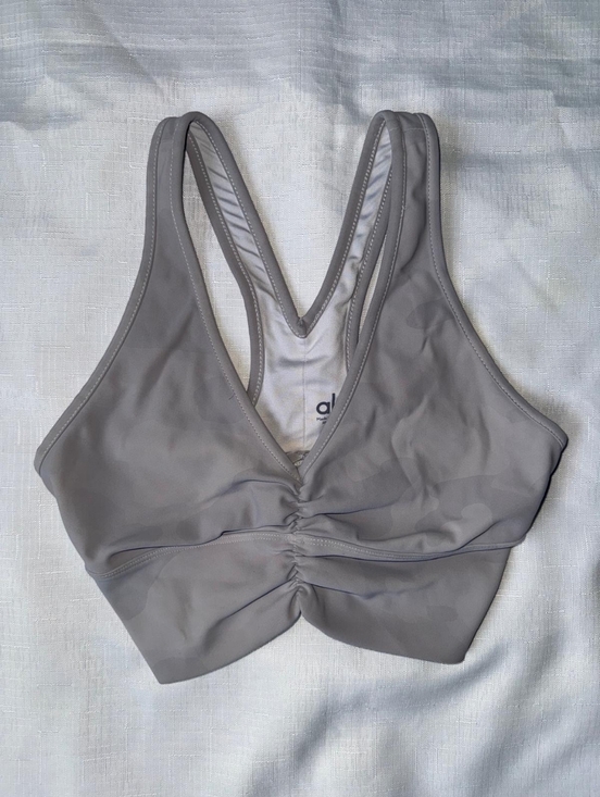 ALO Yoga Tops - Alo Yoga Crop Top - Grey - Size XS - Excellent Condition